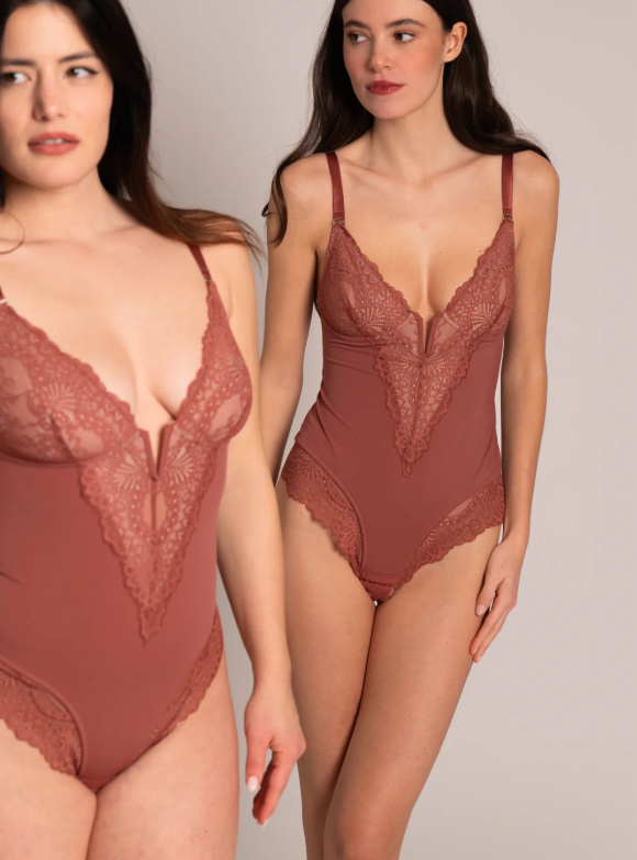Body Sensual de Encaje - Cuello V